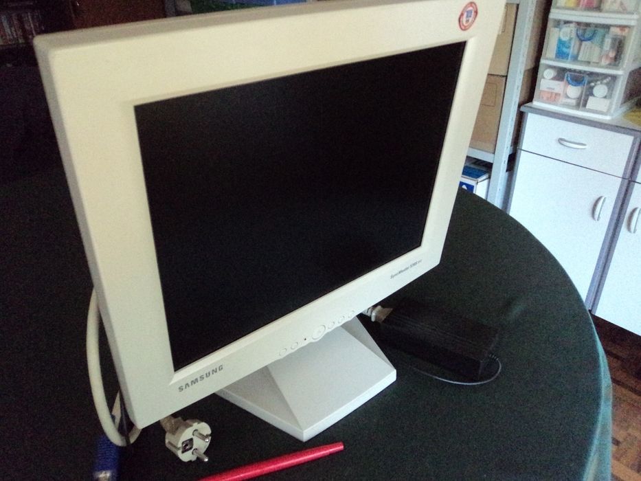 Monitor Samsung SyncMaster 570 S TFT