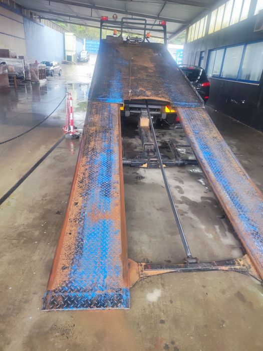 Pronto socorro pesado em ótimo estado