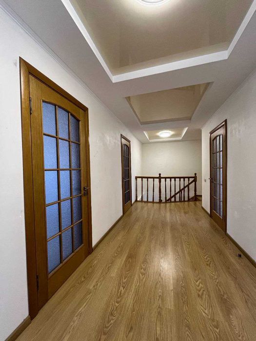 Частина будинку в центрі міста