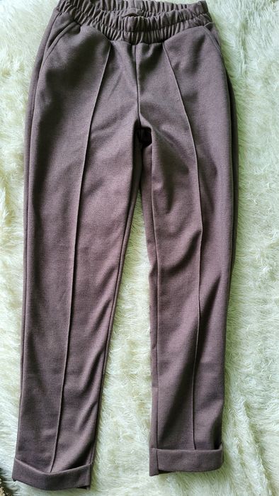 Штани коричневі теплі 42