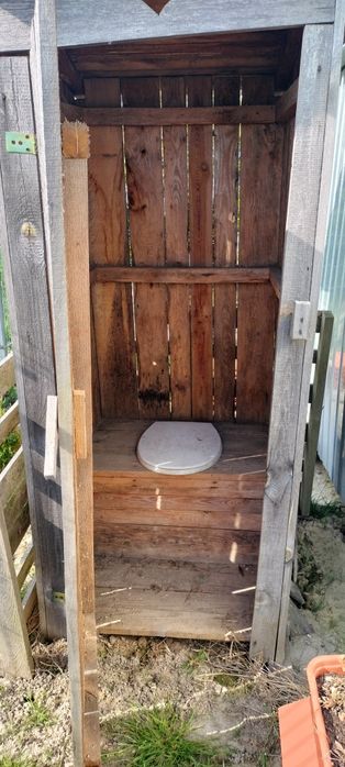Toaleta Kibel Wc