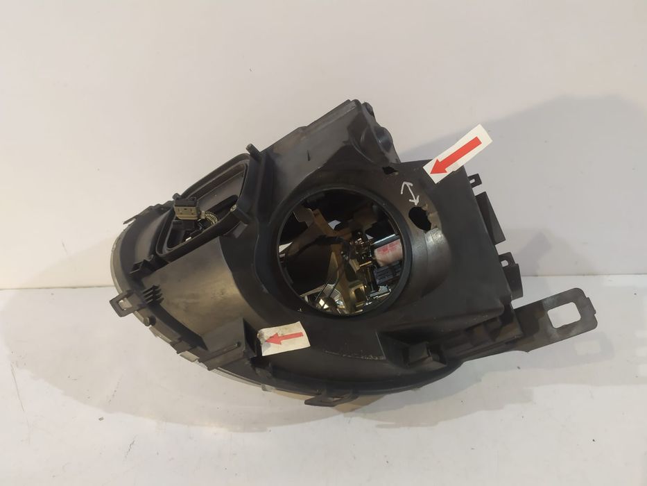 MINI COOPER R56 Lampa Xenon Prawa - 15153