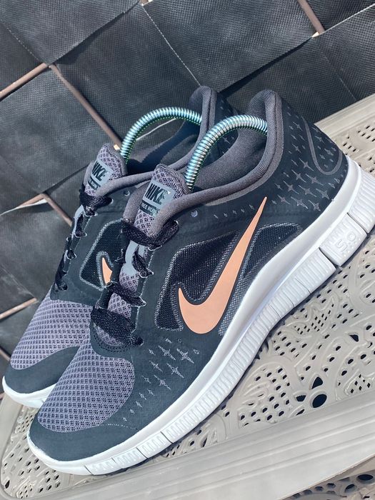 Кросівки жіночі Nike run 3 5.0