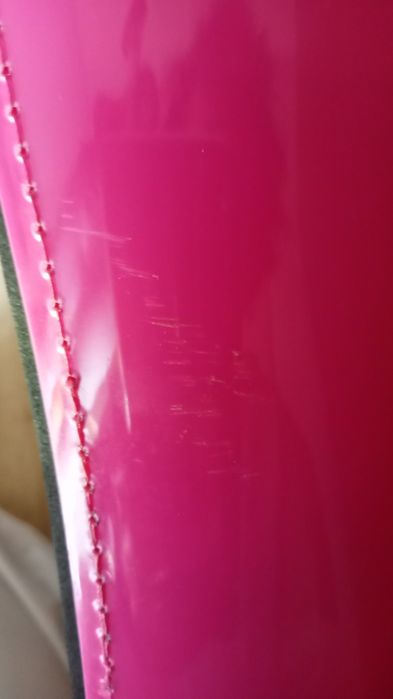 Caneleiras utilizadas 3 vezes, Nike.