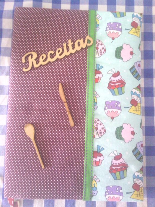 Sou uma Adolescente aborda a Educação Sexual \ Livro sobre Sida