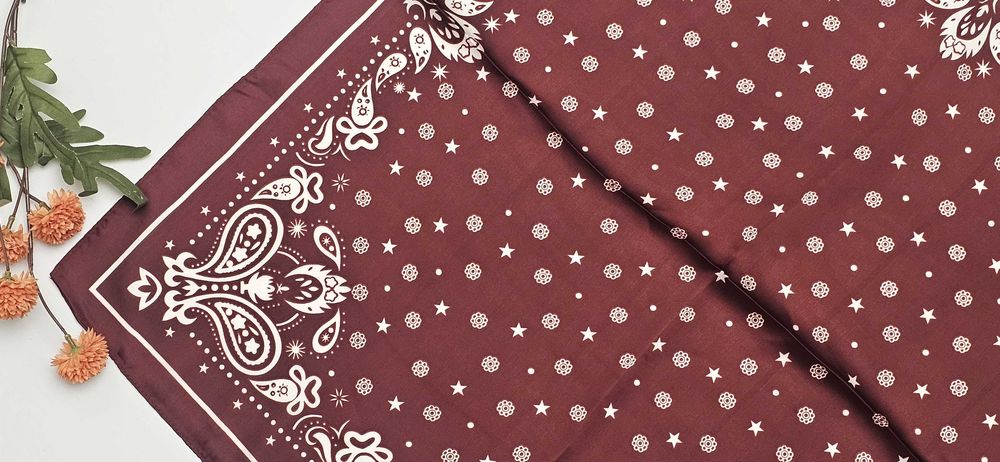 Bordowa apaszka chusta na szyję we wzór Paisley łezki