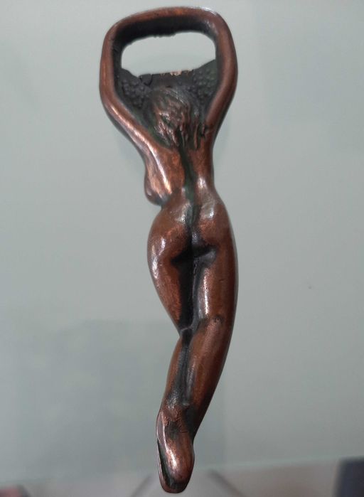 Otwieracz figurka kobiety PRL