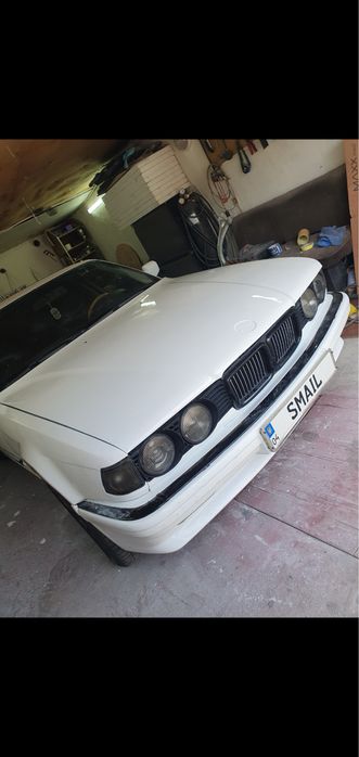 Bmw е32 730i идеальная