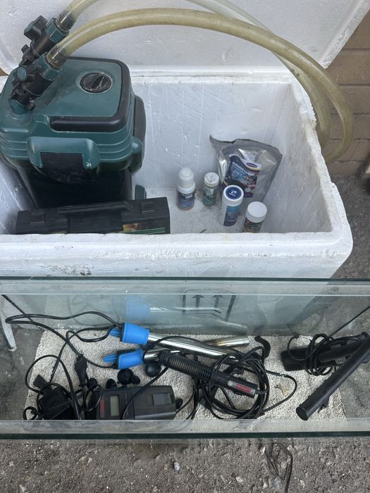 Aquario, filtros, mala testes jbl, Luz , termoestato  rochas   Alimentador  wavemaker