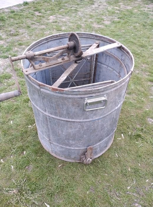 Продам медогонку