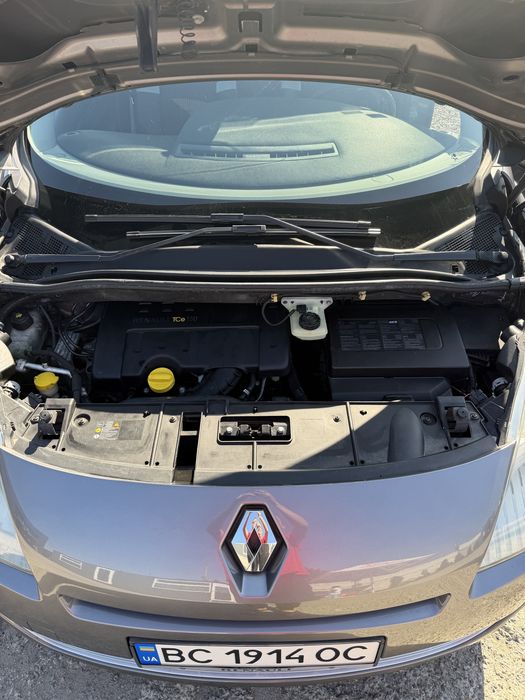 RENAULT  scenic  BASSE.