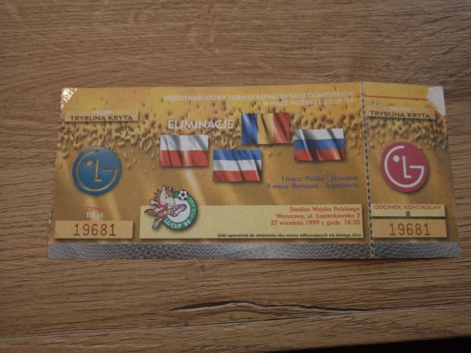 Bilety pilkarskie kolekcjonerskie