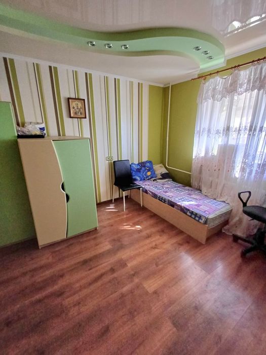 Продам 2-хкомн квартиру на ул Садовая