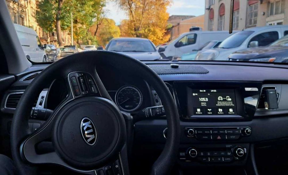 Kia Niro гибрид 1.6
