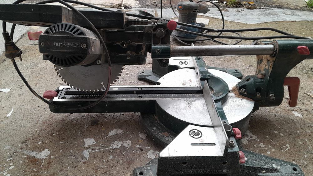 Vende se  ferramentas carpintarias