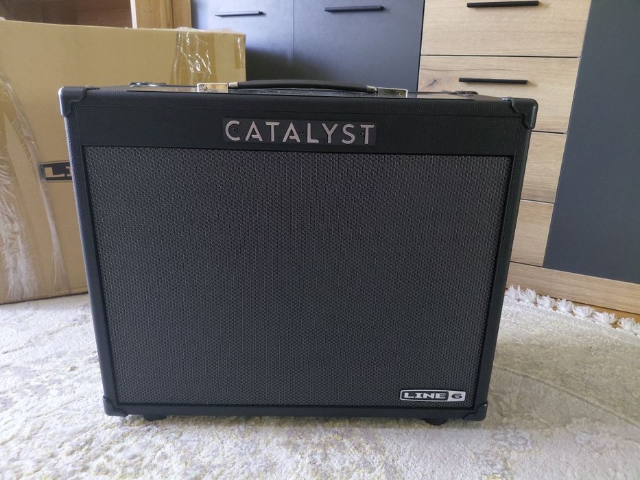 Терміново Продам комбопідсилювач Line 6 Catalyst 100