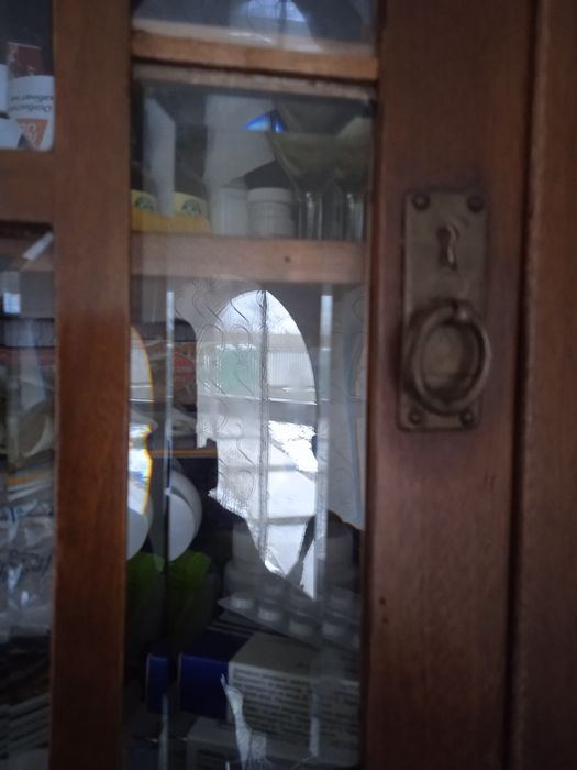 Продам шафу антикварну старовину.