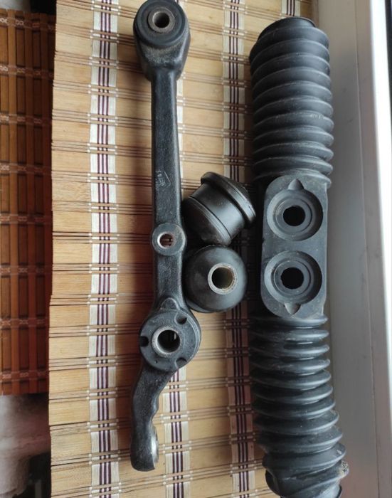 Ричаг передньої підвіски  Саленблок Пильник Пружини амортизат ВАЗ08-09