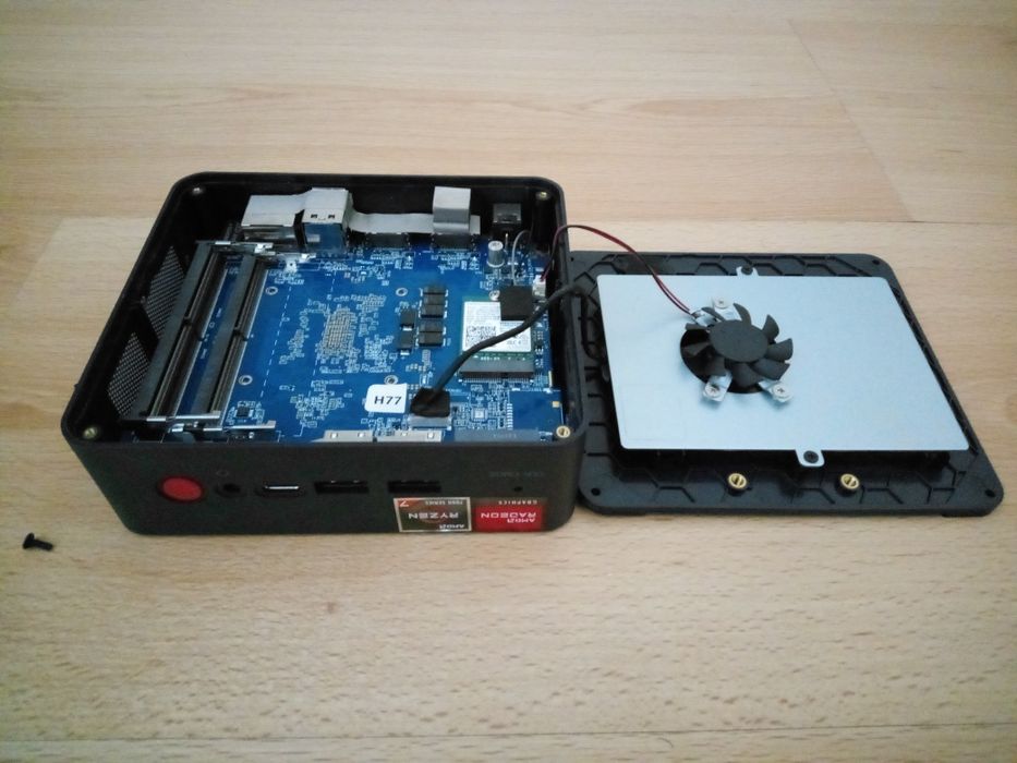 Mini PC Gaming com AMD Ryzen 7 (leia a descrição) (quase novo)