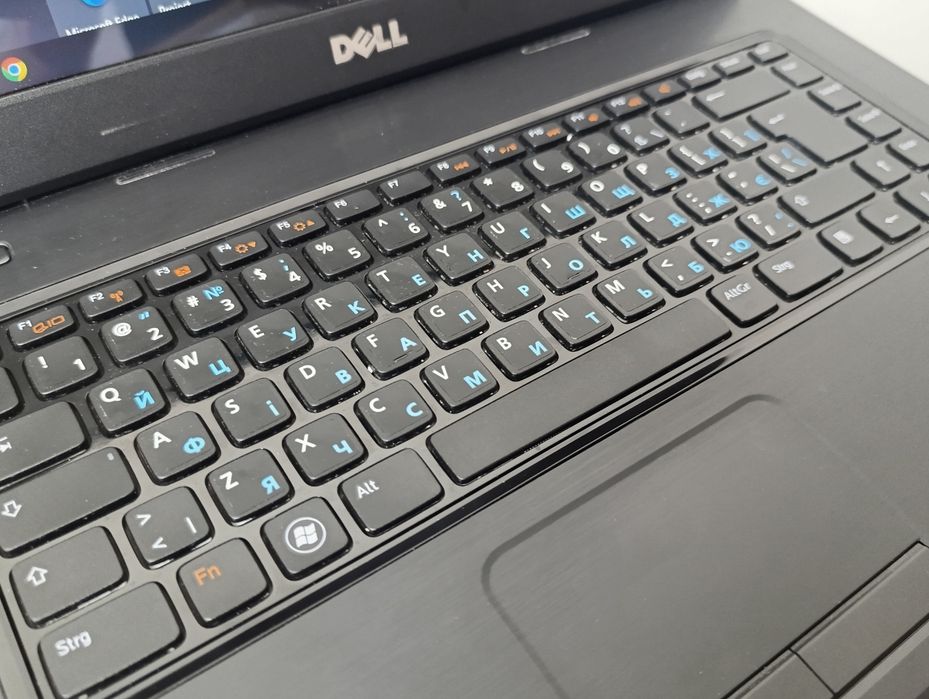 15'6 ноутбук Dell N5050/i5-2430M/SSD 128GB/8GB Ram/Батарея 40% зносу