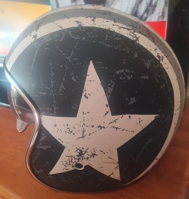 Capacete Origine café Racer com pintura especial