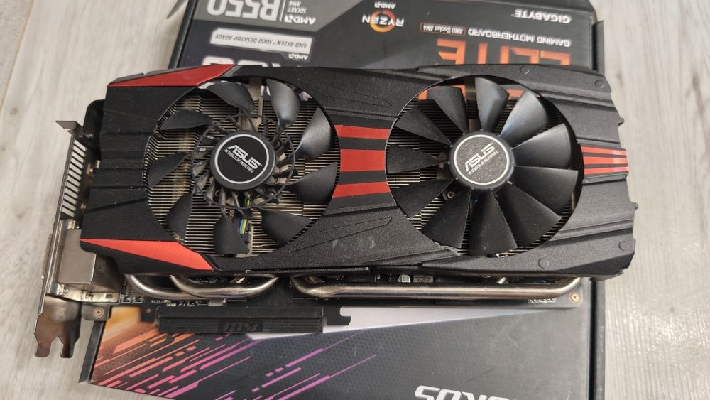 Karta graficzna Asus R9290