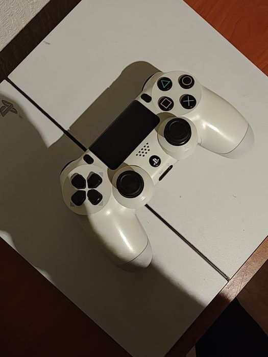 PS4 Biała 500GB | Rzadka Wersja Limitowana | 2 Pady + Gry | Stan BDB