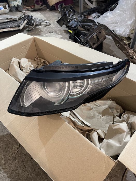 Фары  Land Rover Range Rover Evoque 2011-2019