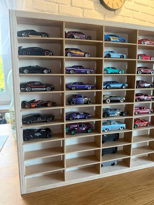 Pułka na hotwheels