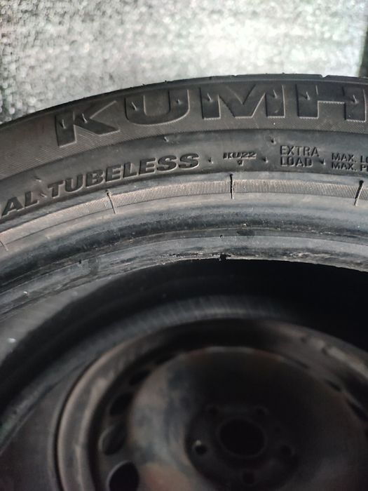 Пара резини Kumho 235/45/R18