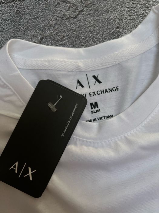 Футболка Armani Exchange Milano