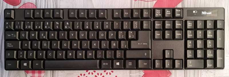 Trust Compact Wireless Entertainment Keyboard Spanish64553337917697120