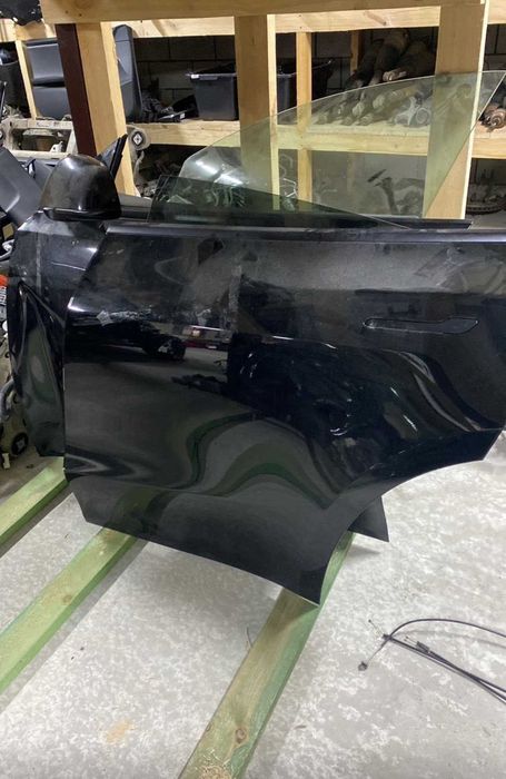 Tesla Model Y Juniper двері передні задні праві ліві рест дорест