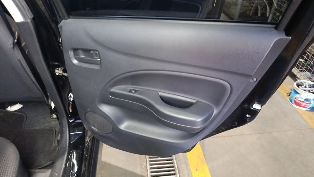 Conjunto de bancos MITSUBISHI Space Star Hatchback (A0_A)