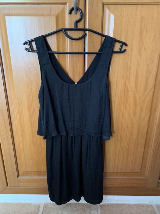Vestido preto Bershka M