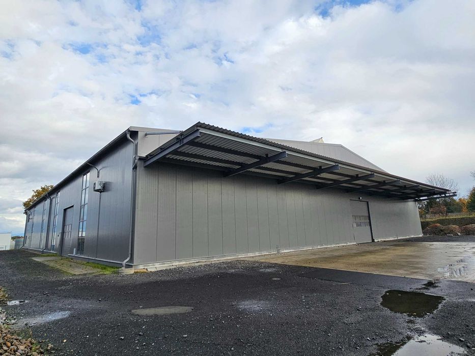 Sprzedam halę produkcyjno - magazynową w super lokalizacji 4km od A4