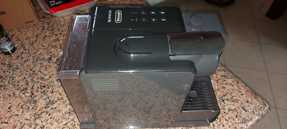 Lattissima touch black delonghi