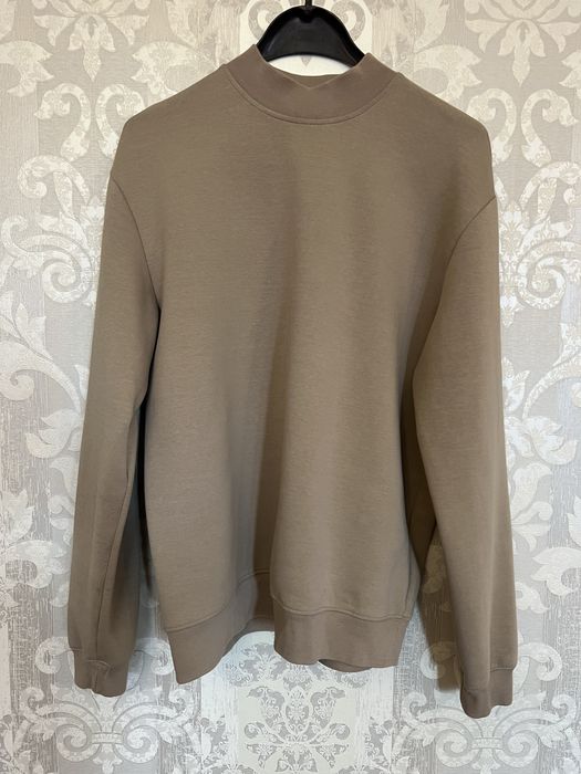 Толстовка RESERVED