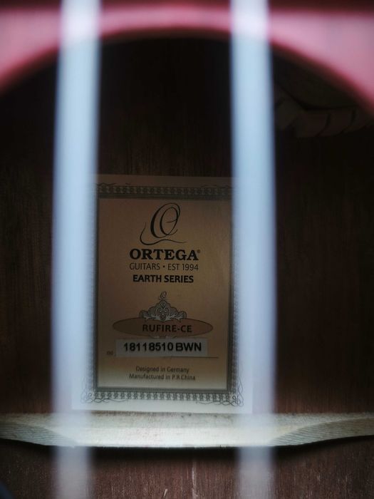 Ukulele koncertowe elektroakustyczne Ortega  ze stroikiem!