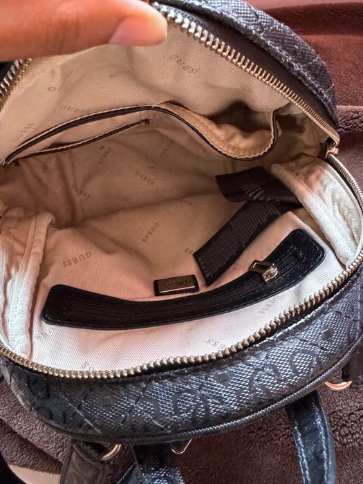 mini mochila guess
