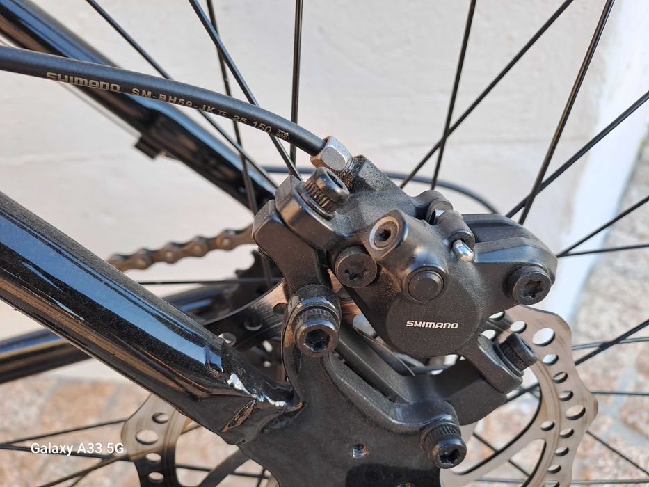 Bicicleta de montanha como nova