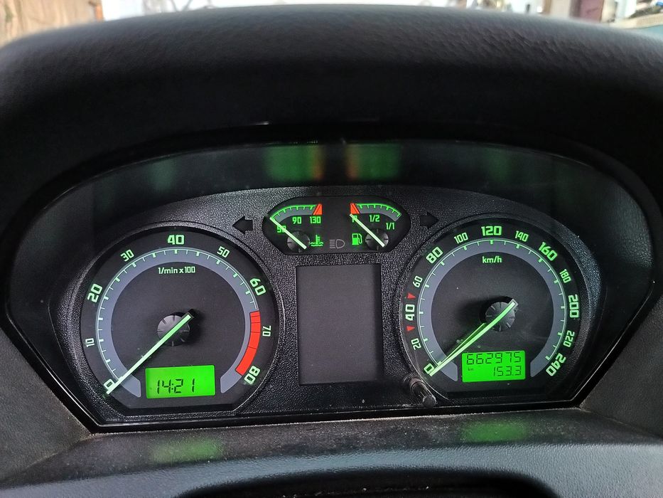 Skoda Fabia 2006 VIN TMBGD46Y67B453688 фото оголошення 10 з 24
