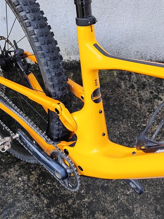 1799€Scott Spark carbono ( aceito retomas)
Tamanho M 
Suspensão e amor