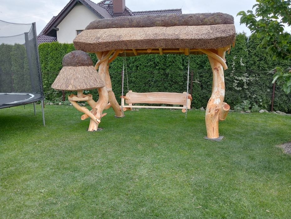 Huśtawka ogrodowa z bali