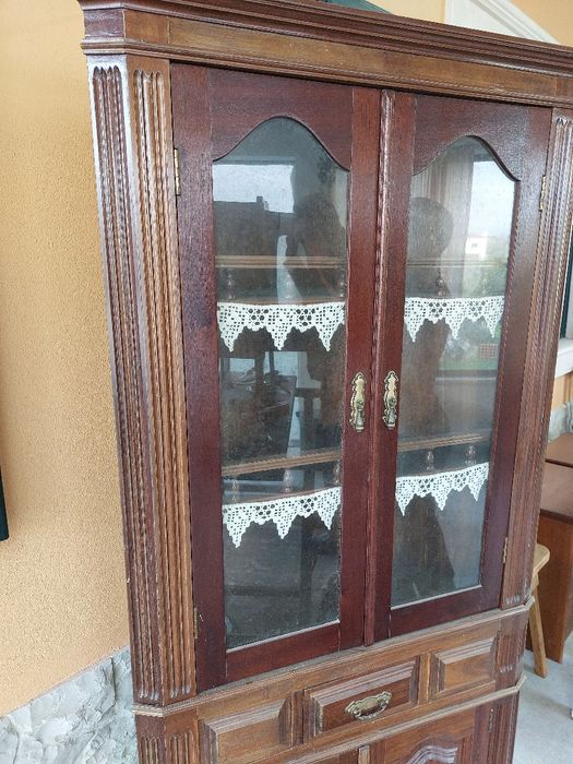 Móvel de canto em otimo estado