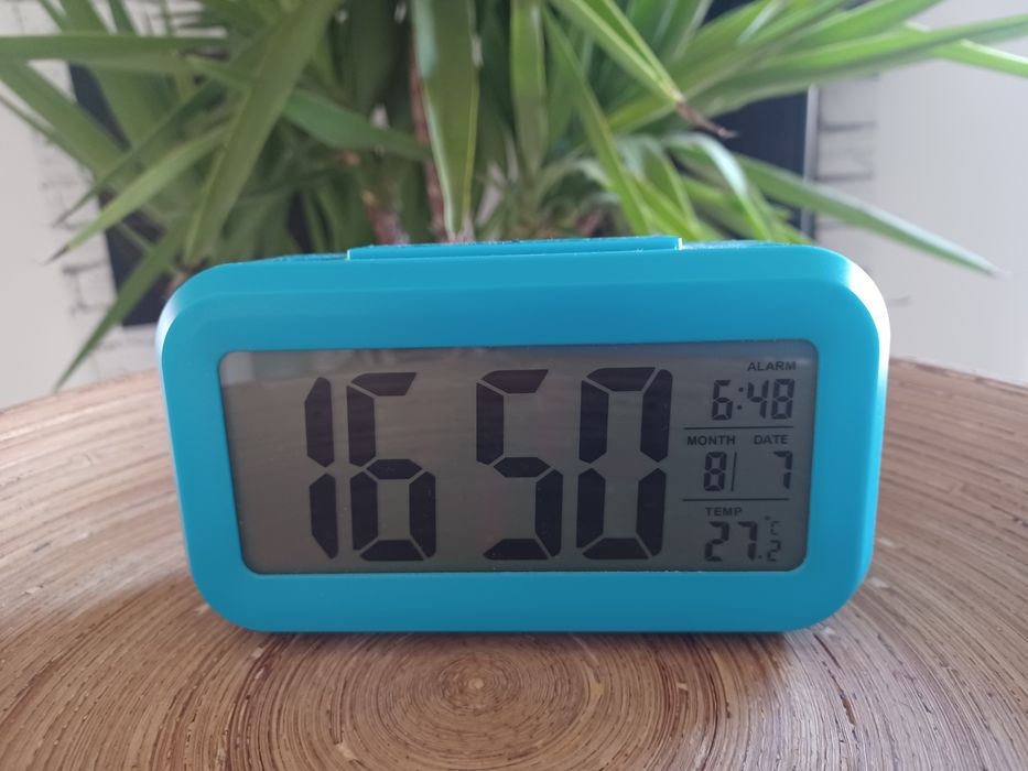 Digital Alarm Clock (New)64739834990723123