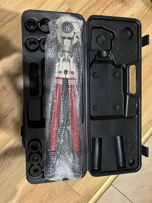 Praska Zaciskarka rur PEX-AL-PEX 8matryc U TH YATO Wrocław