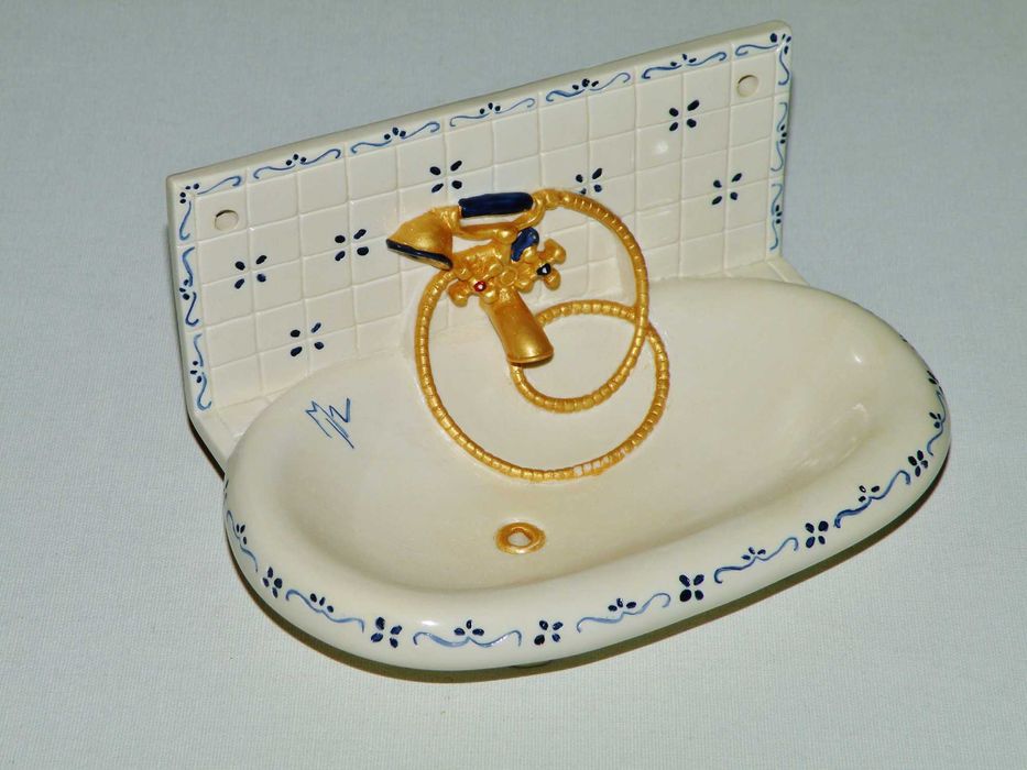 Mydelniczka ceramiczna w kształcie wanny, unikat , wisząca lub stojąca