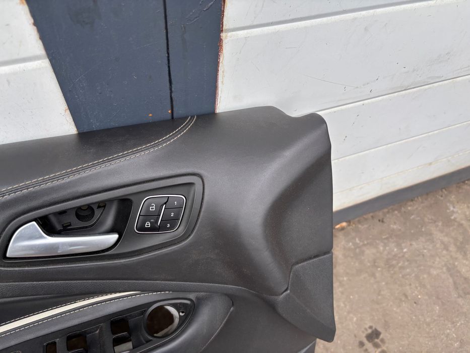 Tapicerka drzwi boczek lewy przód Ford Kuga MK2 Vignale