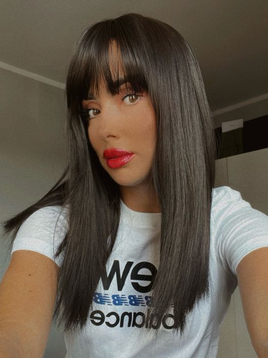 Peruka ciemny chłodny brąz czarne grzywka nowa średniej długości